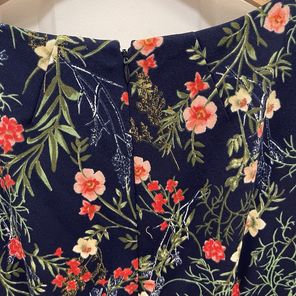 Tahari Arthur S‎ Levine Women's Size 12 Navy Floral Lined Fit & Flare Dress - Picture 6 of 9